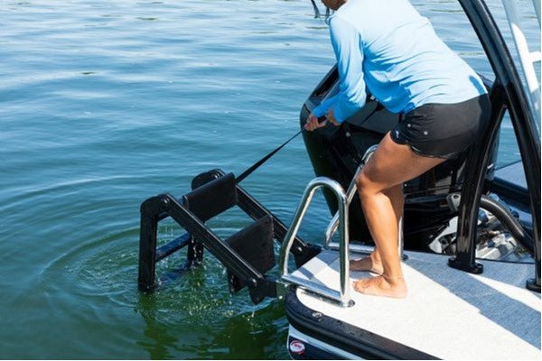 OEM Stern Ladder by Lippert - FenceForPontoons.com