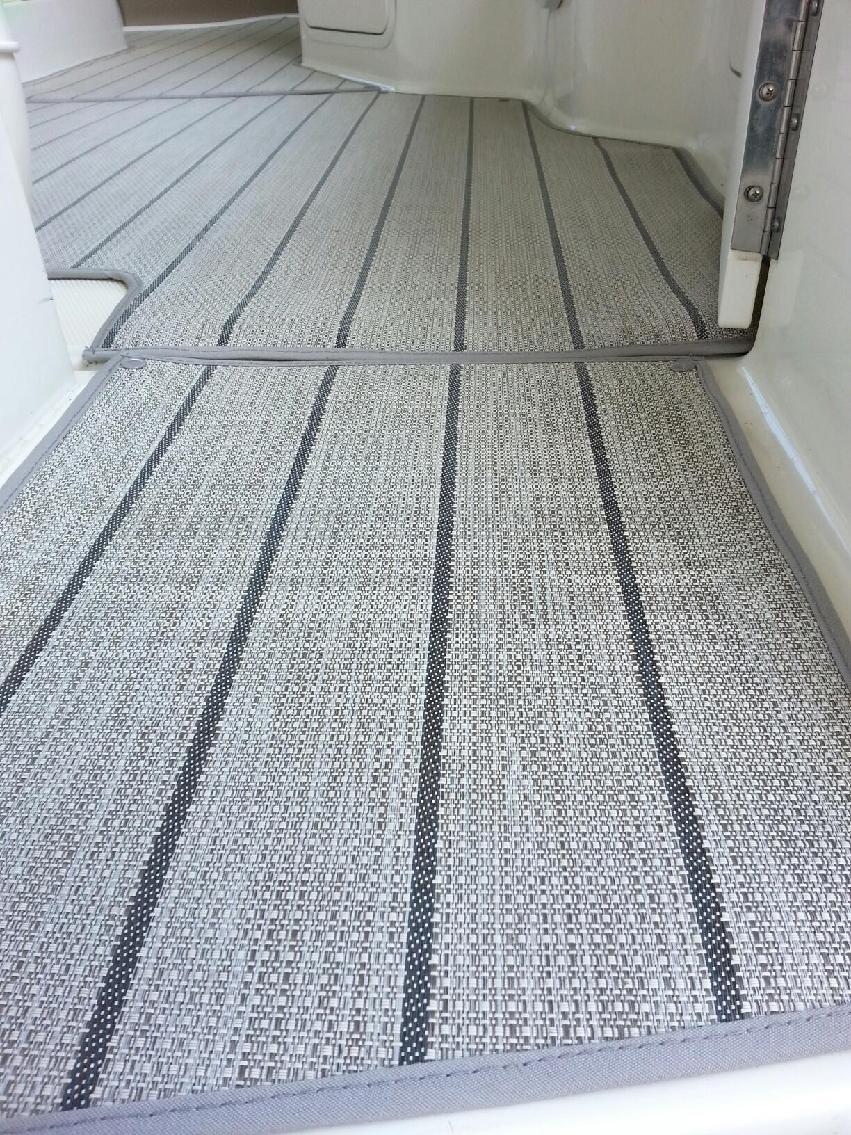 Gray Teak Vinyl SeaGrass Flooring - FenceForPontoons.com